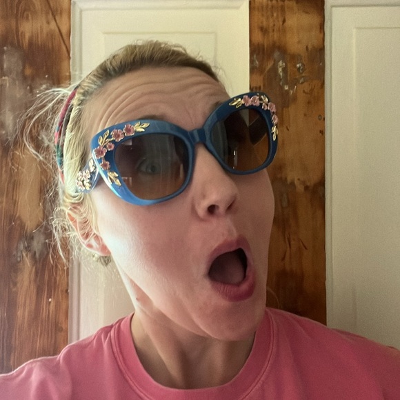 Katy Perry 3D Rose 50s Vibe Pin Up Cat Eye Blue Sunglasses - Picture 13 of 13